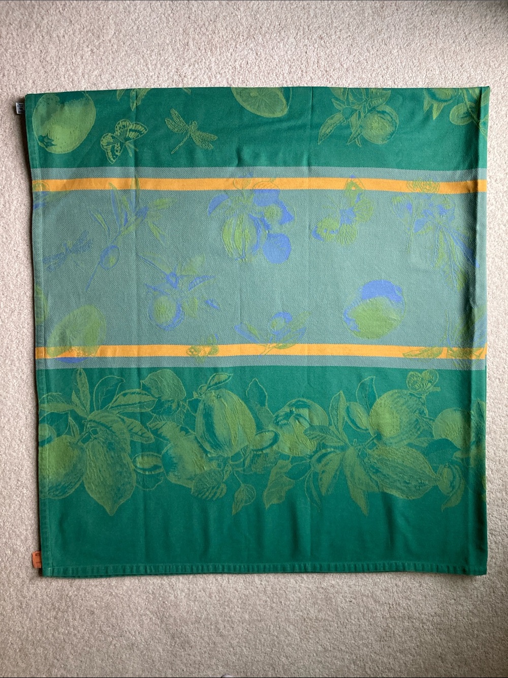 primrose bodier pour Le Jacquard Francais tablecloth